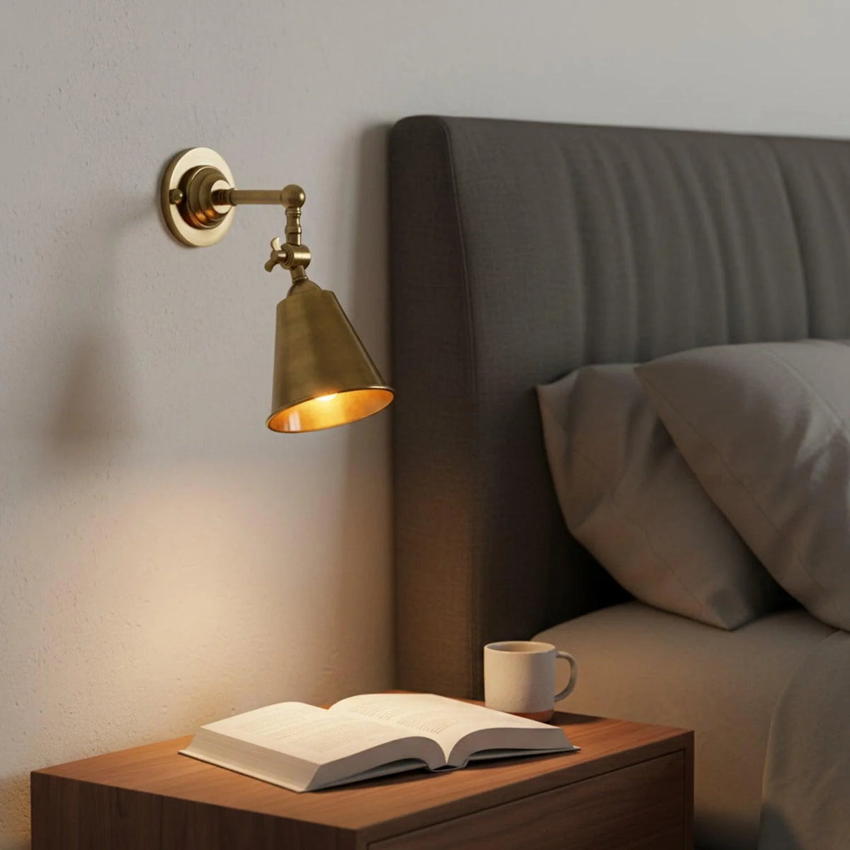 Retro Wall Lamp Bronze American Lampshade Nordic Minimalist Study Bedroom.